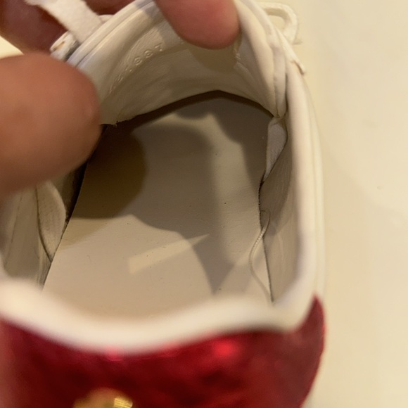 Authentic Gucci sneakers with pearl and spikes design - Picture 9 of 13